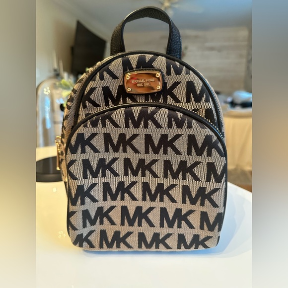 Michael Kors Bags Euc Mk Michael Kors Abbey Xs Mini Backpack Poshmark